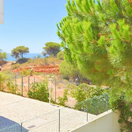 Semesterbostad Overlooking The Sea *